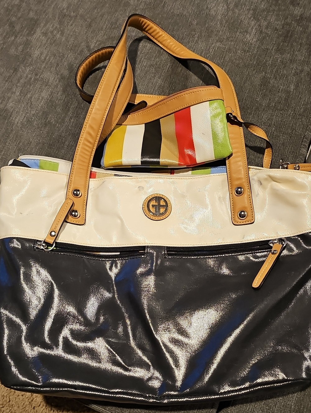 Giani Bernini Neutral & Navy Two-Tone Tote Bag with Striped Pouch